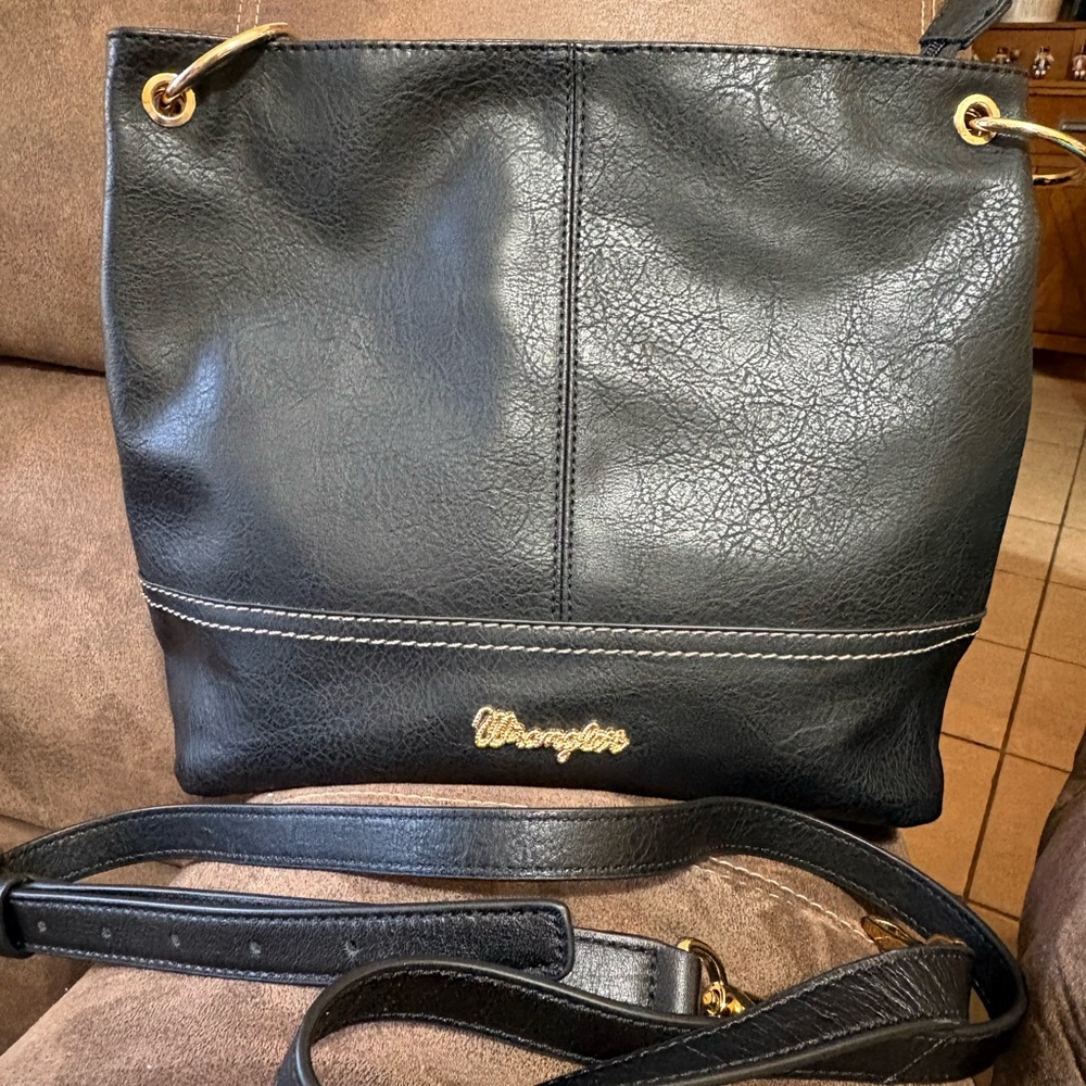 Wrangler Elegant Black Shoulder Bag